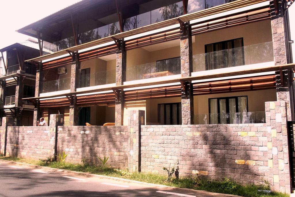 Seafront Apartment Residences West Front One Flic en Flac Ngoại thất bức ảnh